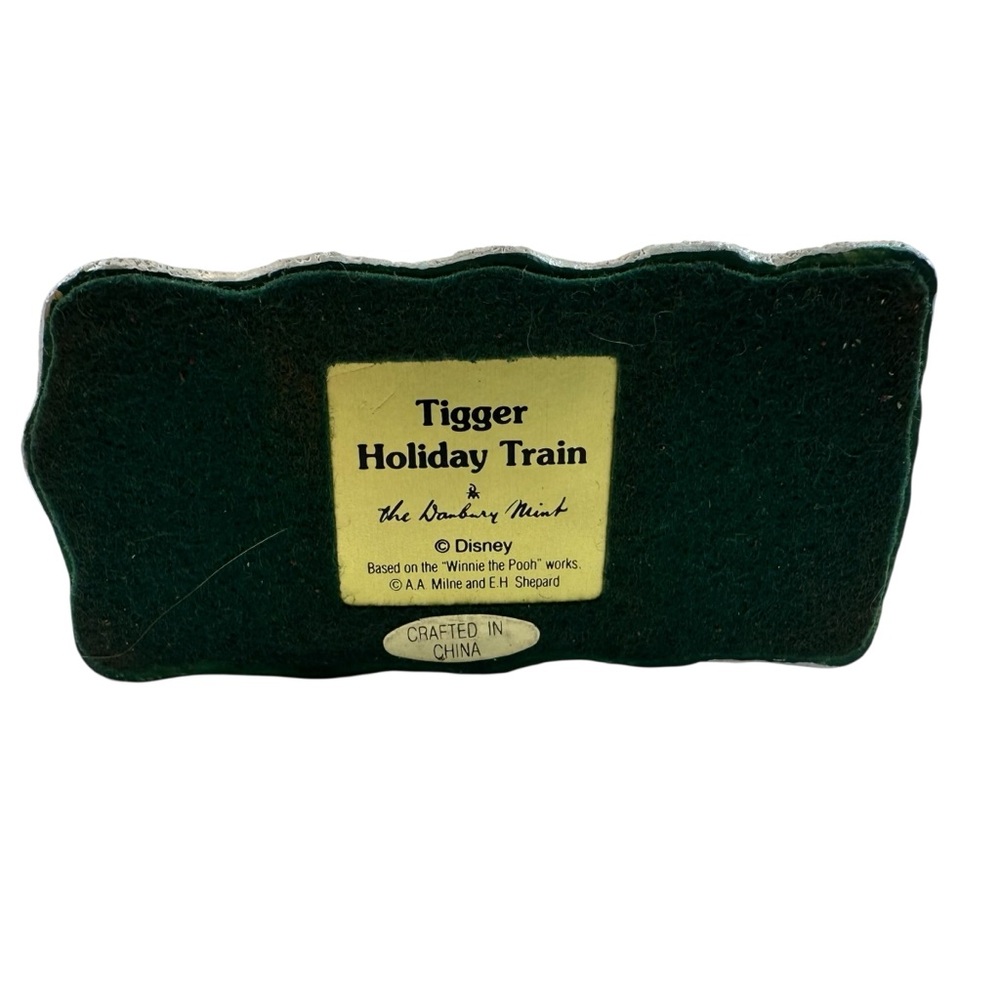 Disney TIgger Holiday Train Engine Danbury Mint Pooh Christmas Gifts Vintage - Picture 12 of 12